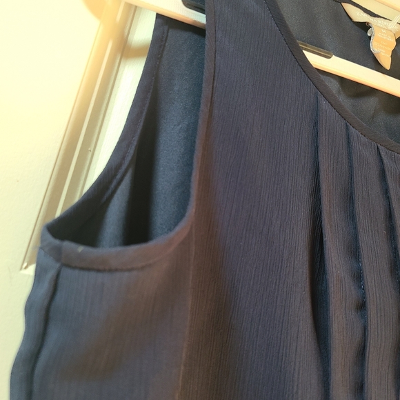 Banana Republic Navy Sleeveless Pleated Women's Top Blouse - Picture 7 of 11